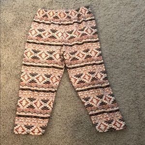 💰 3/$25 One size Capri leggings